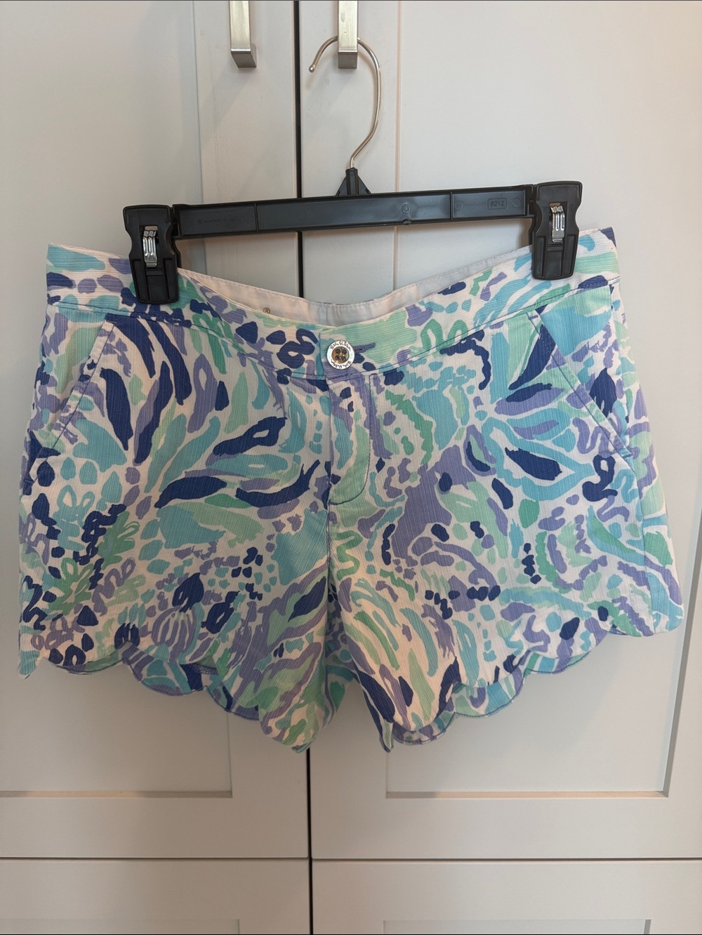 Lilly Pulitzer Buttercup Women's Scalloped Edge Shorts